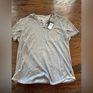 NWT: John Varvatos grommet v-neck short sleeve tee in gray